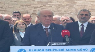 Bahçeli Ülkücü Şehitler Anıtı'nı ziyaret etti