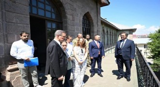 Baruş'a eğitim brifingi
