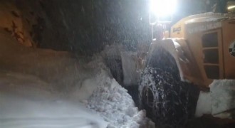 Bitlis–Hizan karayolunda çığ