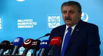 Destici Doğu Türkistan'daki zulme dikkat çekti