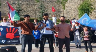 Doğu Türkistan ve Gazze için yürüdüler