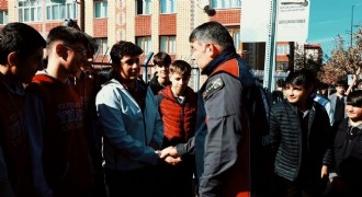 Emniyet'e akademik övgü