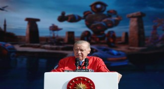 Erdoğan: İstedik ki gençlerimiz köklerini unutmasın