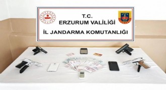 Jandarmadan kaçak silah operasyonu