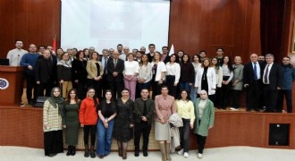 Kök, deneyimlerini öğrencileriyle paylaştı