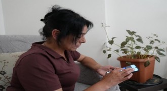 Sokak ortasında sopayla darbedildi