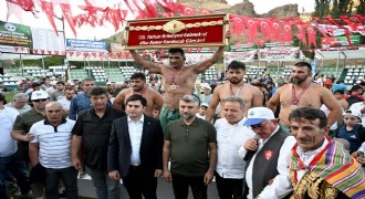 Tortum’da Yuseyhor Başpehlivan oldu