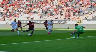 Trendyol Süper Lig: Çorum FK: 3 - Eyüpspor: 0