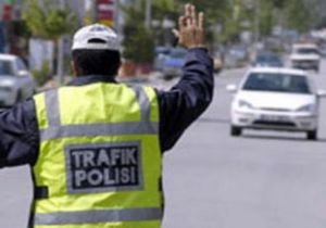 Gölbaşı kavşağında trafik kazası: 8 yaralı
