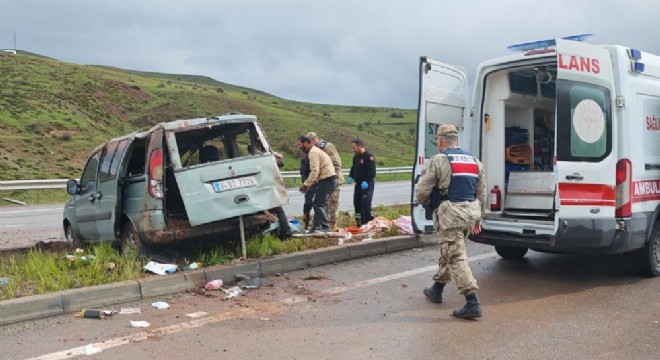 Aşkale Tepebaşı nda trafik kazası: 7 yaralı