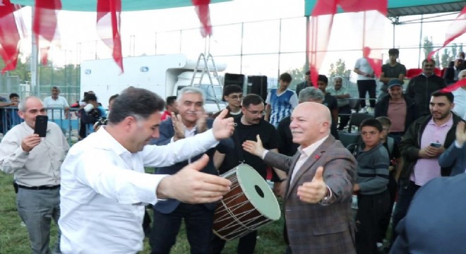 Başkanlar er meydanında karşılıklı oynadı