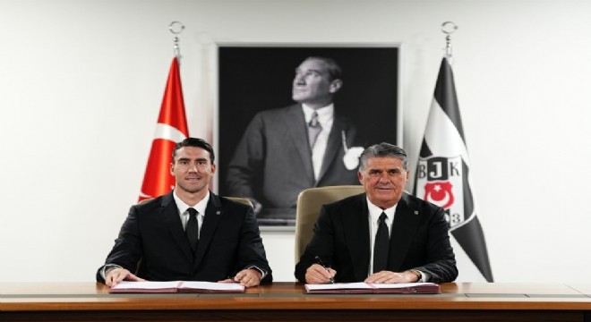 Beşiktaş, Vlahovic ile 3 yıllık sözleşme imzaladı