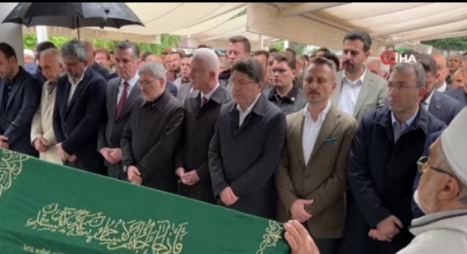 Eski Adalet Bakanı Tunç un acı günü
