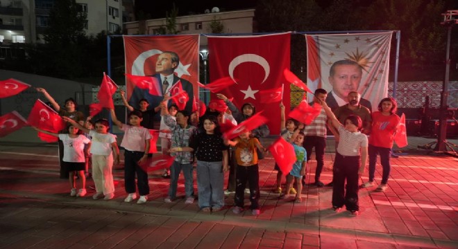 Muş ta Demokrasi nöbeti buluşması