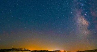 Uzundere'de Perseid meteor yağmuru görüntülendi